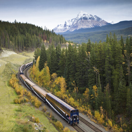 RM12_Train Exterior_013-3-0291